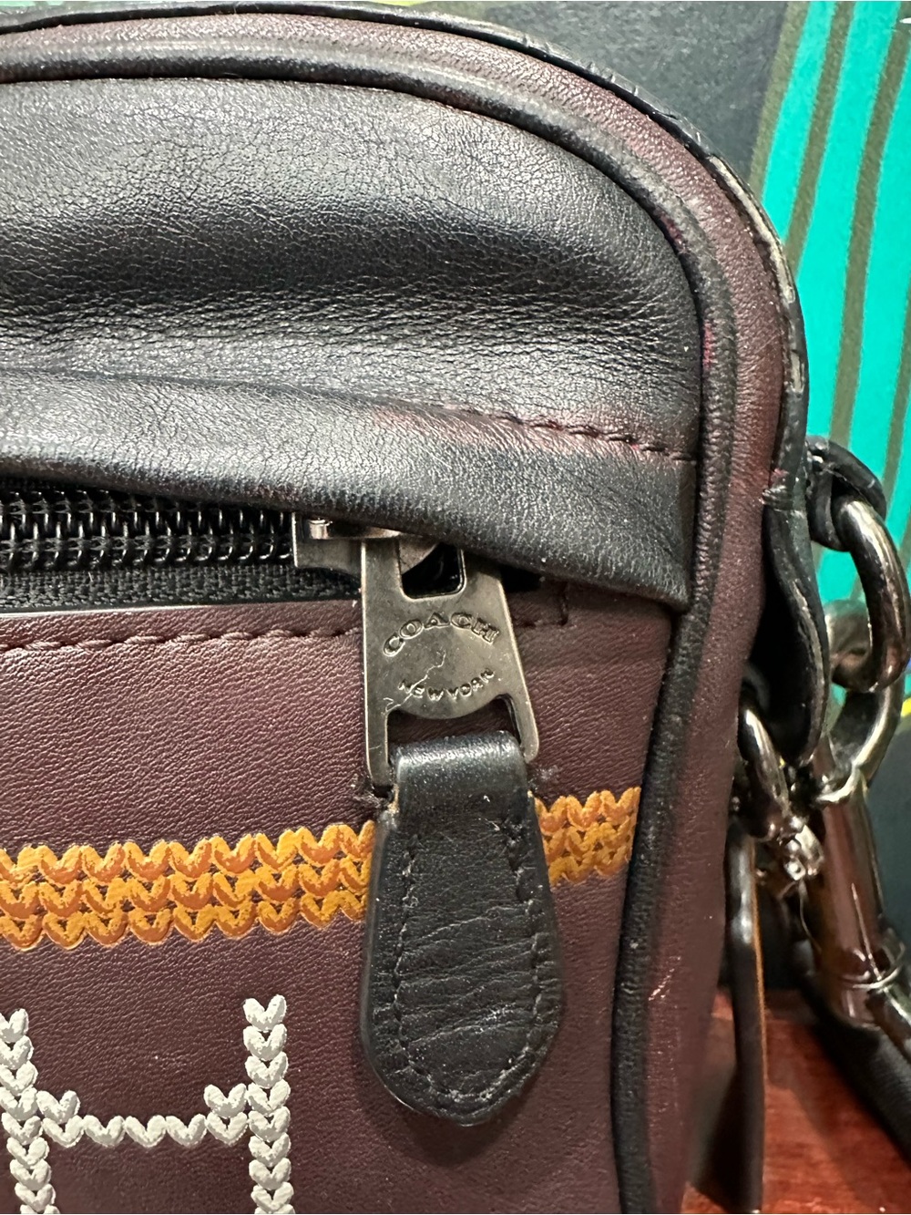 Coach Graham Oxblood Leather Camera Crossbody Bag Embroidered - Picture 9 of 11